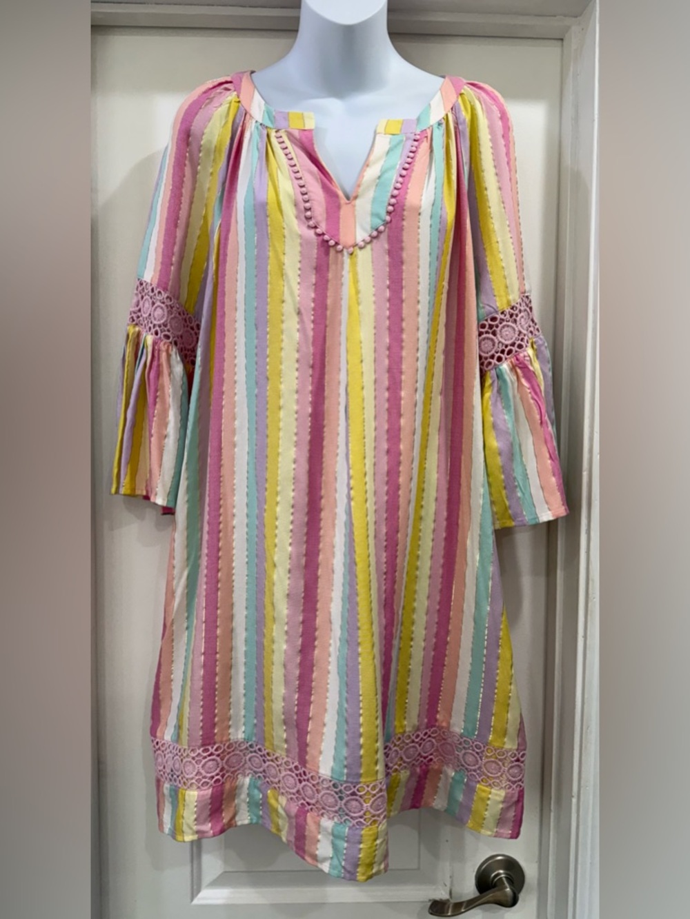 crown & ivy Multi Stripe Pastel & Gold Dress Size Large 🆕🆕🆕
